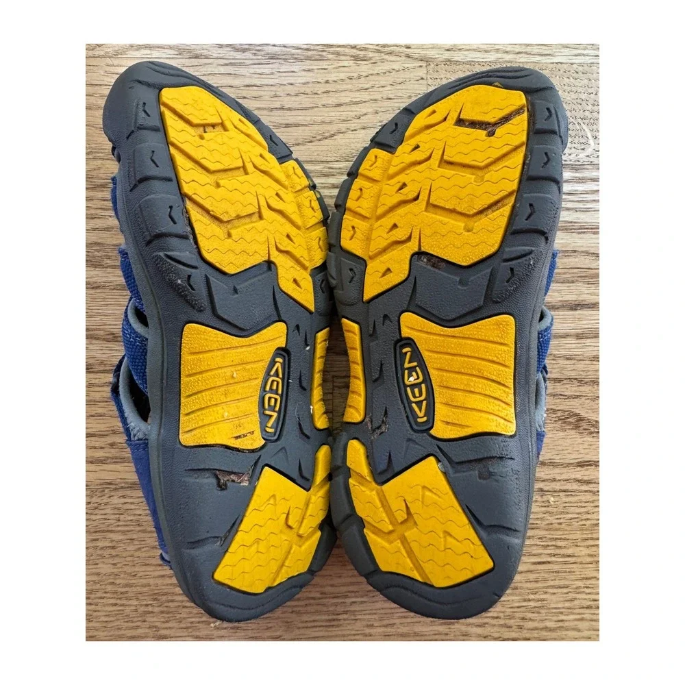 Keen Newport H2 Sandals Kids Size 3 Blue Waterproof Outdoor Shoes Travel School